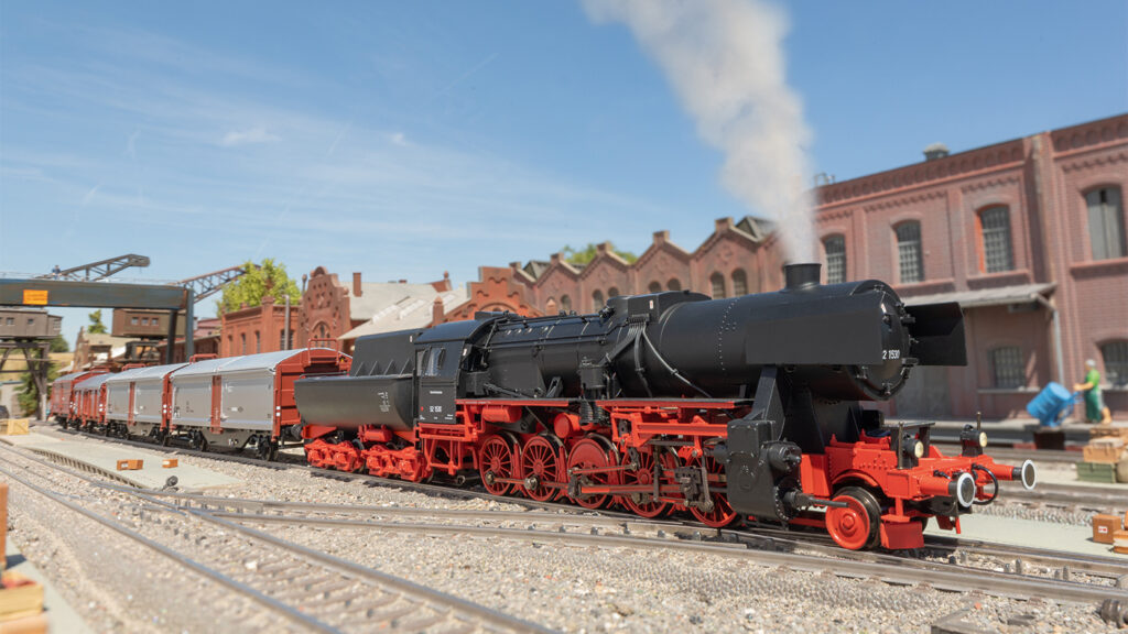 Locomotiva 52 1530, con tender 2´2´T30 DB