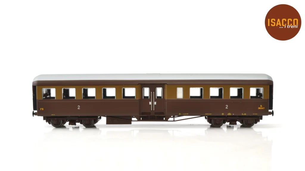 Carrozza "Corbellini" (FS) 2° classe castano