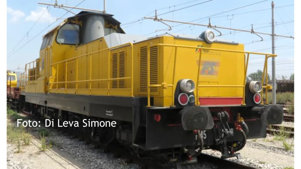 Locomotiva D 145.2029 (RFI) giallo/grigio