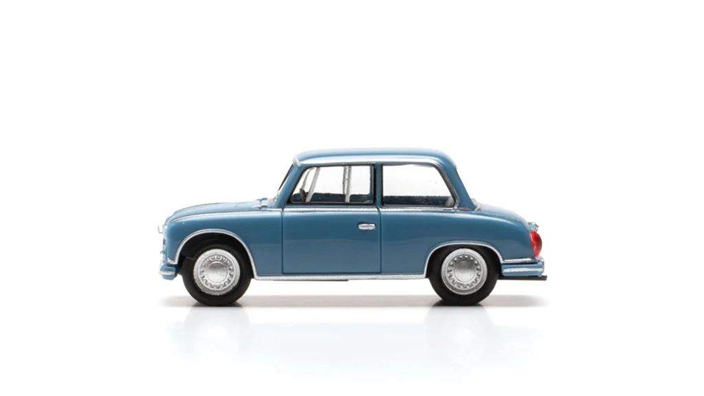 AWZ P70 berlina (1955) blu brillante