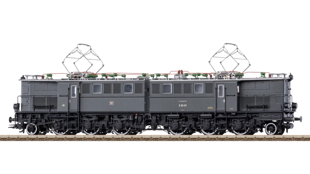 Locomotiva E 95 01 (DRG) livrea grigio-blu